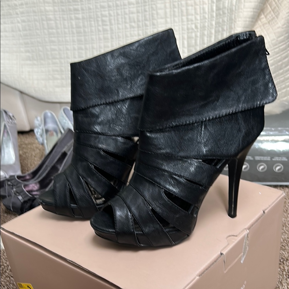 Elegant Black Ankle Boots